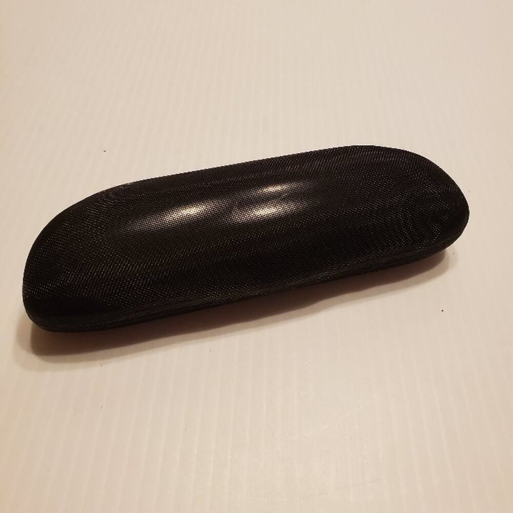 NIke small clamshell eyeglasses case